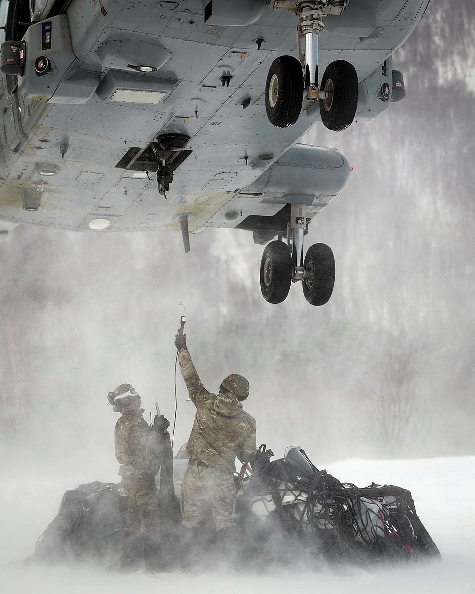AIRLIFT & GROUND SUPPORT